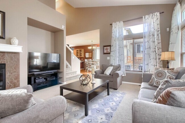 Building Photo - Highlands Ranch Spacious 3 bed 2.5 bath