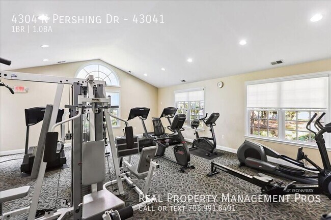 Building Photo - 4304 N Pershing Dr