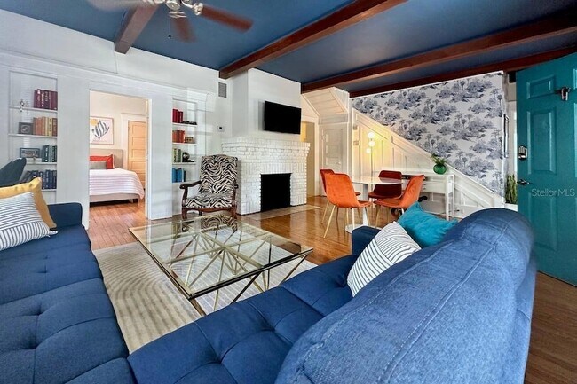 Building Photo - 333 9th Ave N