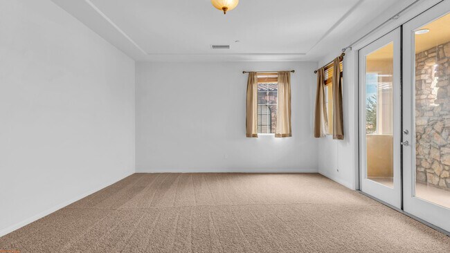 Building Photo - 1023 Via Fortuna