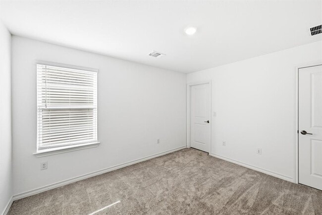 Building Photo - 2907 Tavern Dr