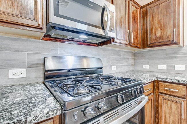 Building Photo - 10822 Cane Grove Ln