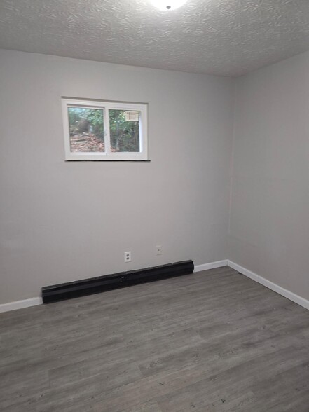 Building Photo - 3047 Simpson Rd