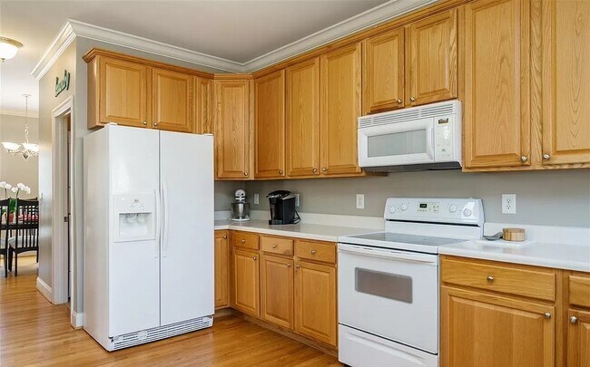 Kitchen - 1217 Twelve Oaks Ln
