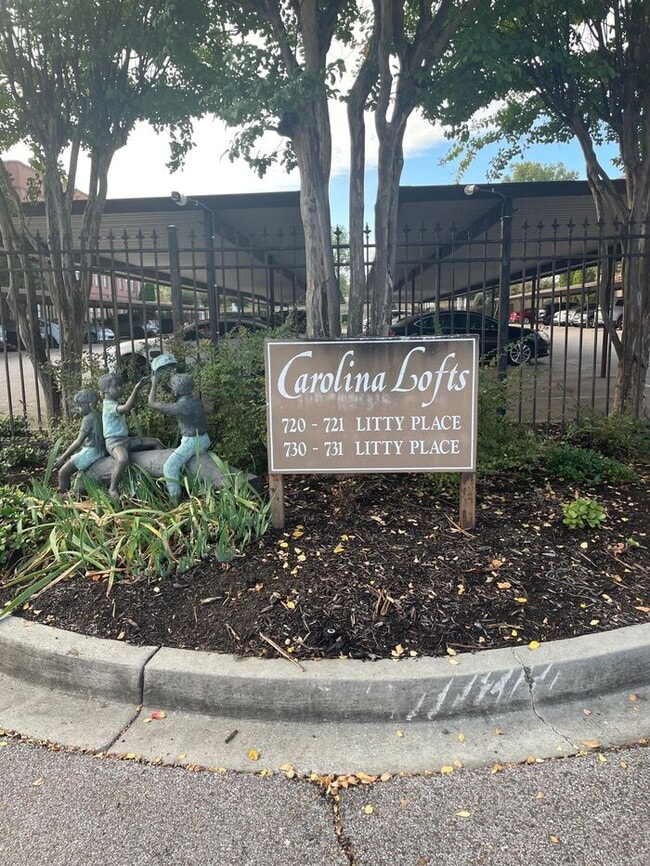 Building Photo - Studio w/ In-Unit W/D + Covered Parking & Security System in 38103