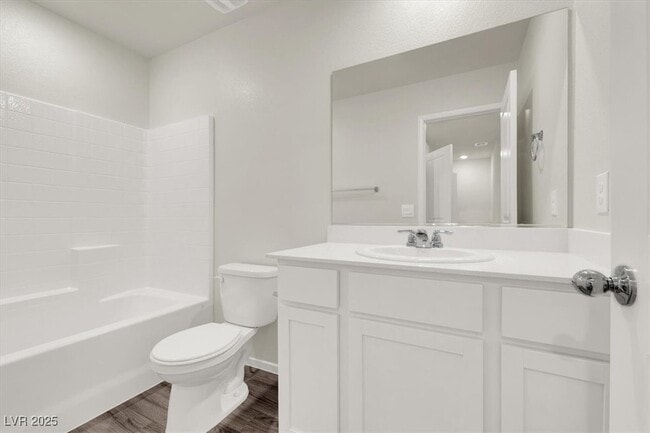 Building Photo - 6065 Amaryllis Fls St