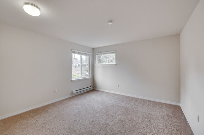 Building Photo - 2 bed, 2 Bath in Bothell! Utilities Included!