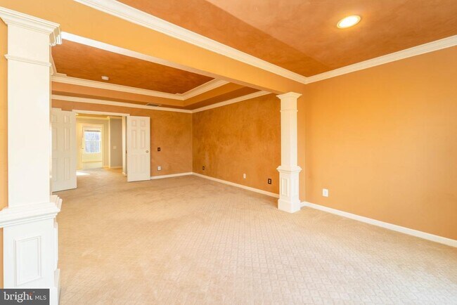 Building Photo - 5237 Jule Star Dr