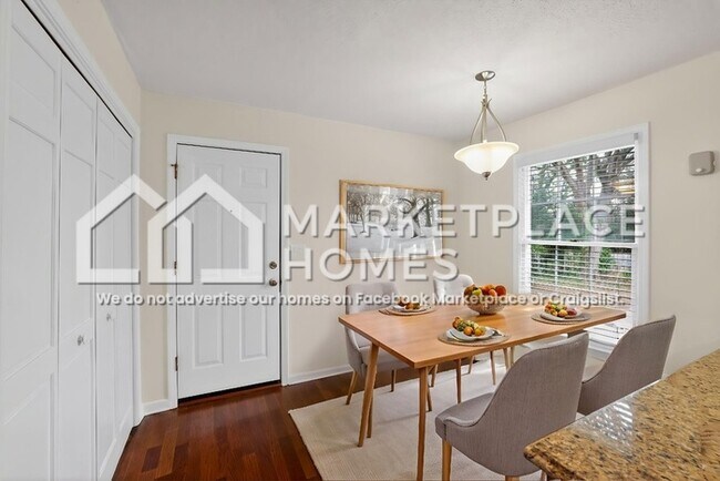 Building Photo - 1119 Roper Mountain Rd