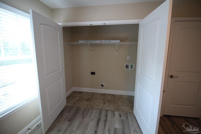 Building Photo - 3730 Weatherstone Cir