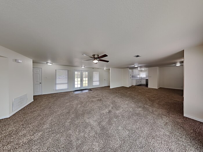 Building Photo - 2405 Avenue G