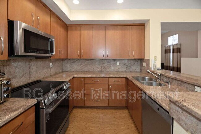 Building Photo - 176 Scotts Valley