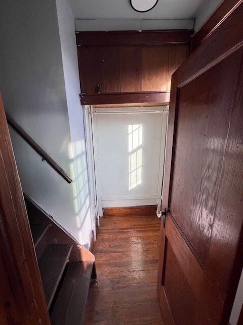 Building Photo - 184 William St