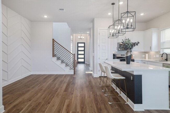Building Photo - 4906 Seadrift Dr