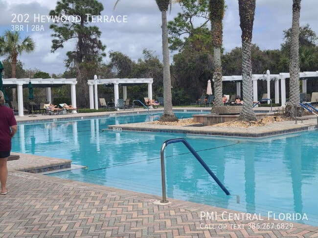 Building Photo - 202 Heywood Terrace