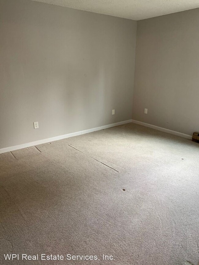 Building Photo - 1 br, 1 bath House - 12515 NE 132nd CT, #A203