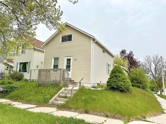 Primary Photo - 1202 Alabama Ave