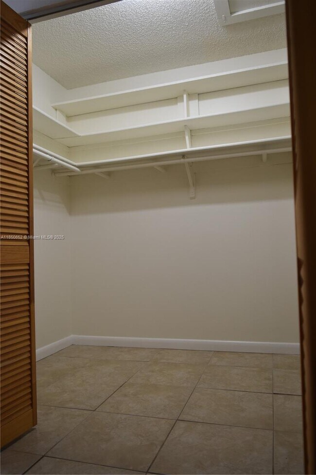 Building Photo - 15476 SW 85th Ln