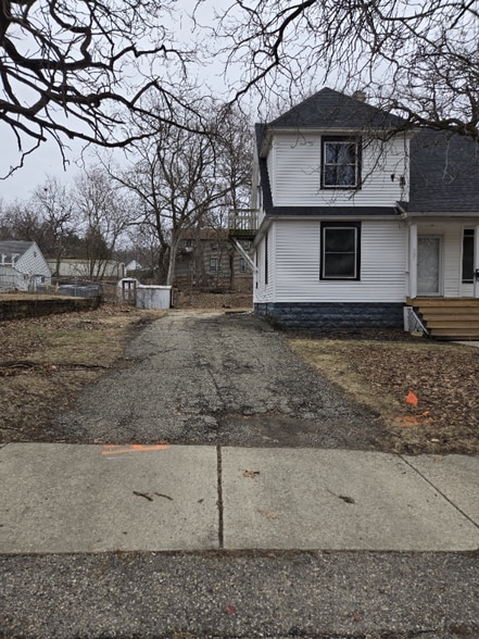 Building Photo - 1105 Wheeler St