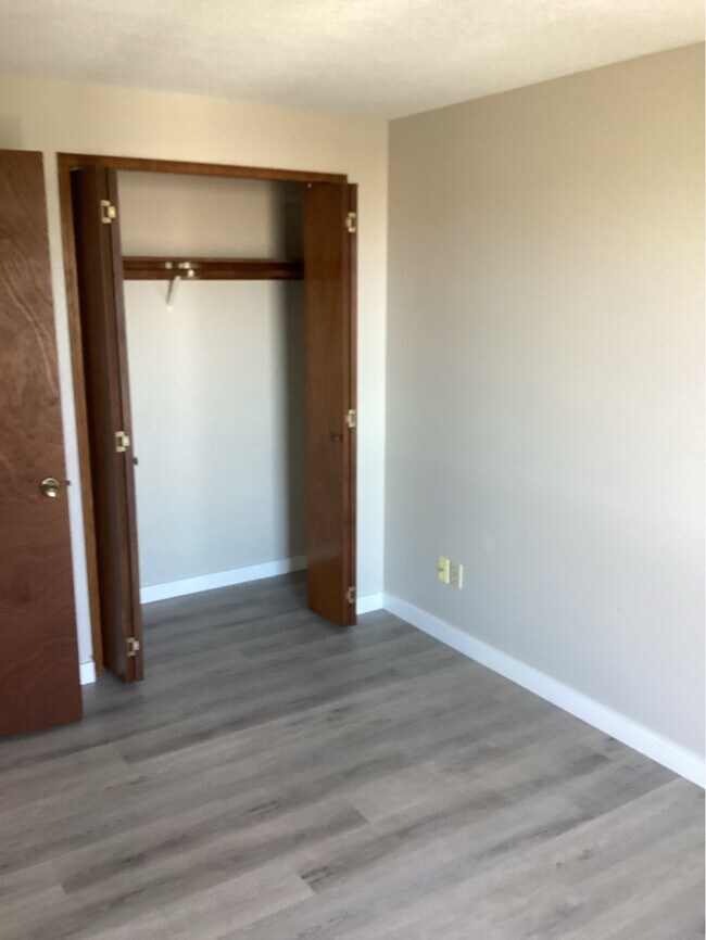 Building Photo - 1112 SW Hurbert St