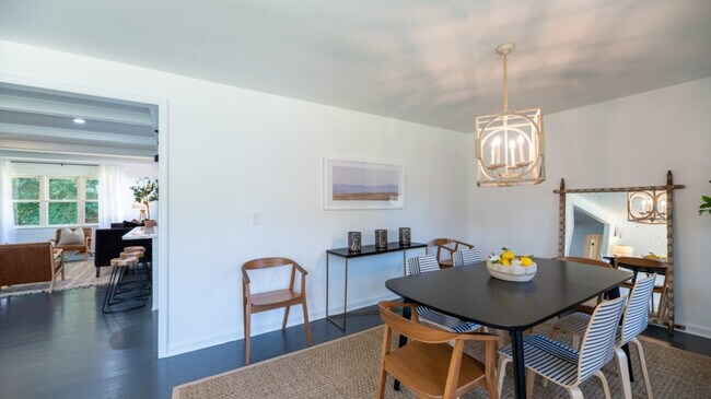 Building Photo - 4959 Parkside Dr