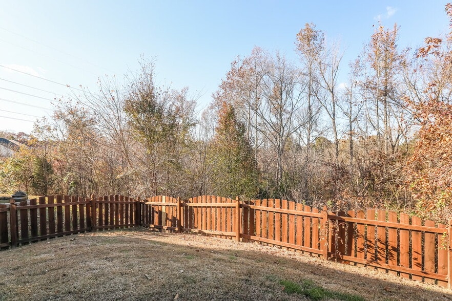 Building Photo - 4800 Abercromby St