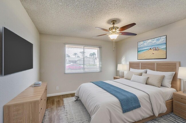 Building Photo - FULLY REMODELED 4 BEDROOM, 2 BATH HOME - M...