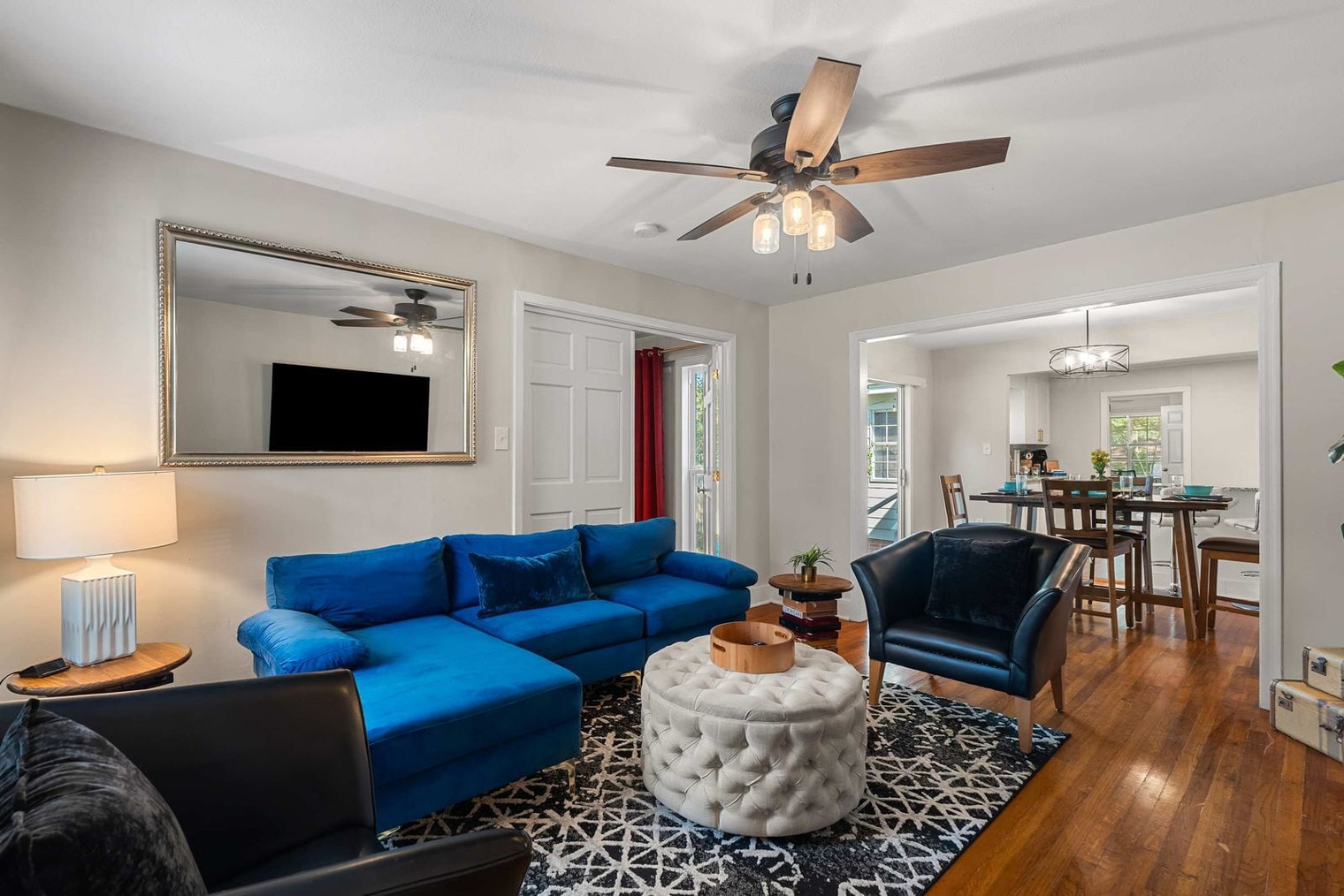 Building Photo - 1707 1st Terrace