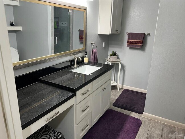 Building Photo - 23 S 24th St