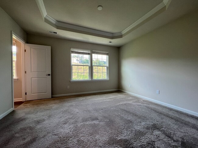 Building Photo - 225 Stonehurst Dr