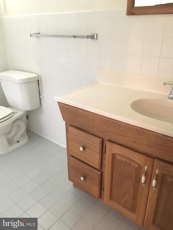 Building Photo - 9204 Bardon Rd