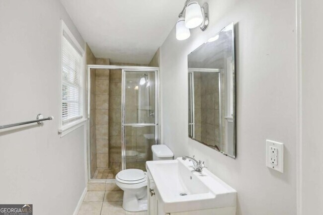 Building Photo - 1840 Camellia Dr