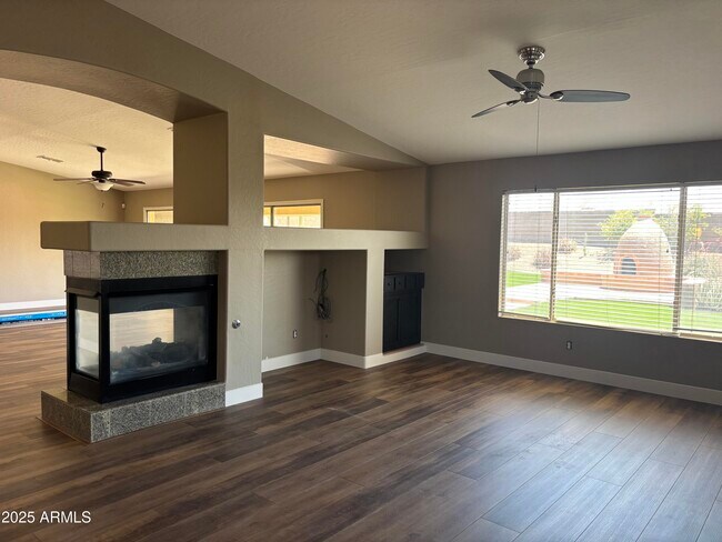 Building Photo - 17553 W Polaris Dr