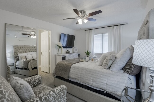 Building Photo - 3719 Danbury Dr