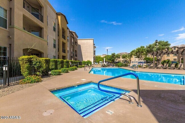 Building Photo - 14575 W Mountain View Blvd