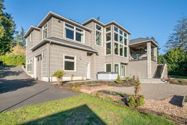 Building Photo - Masterfully Designed Custom Home in Cedar ...