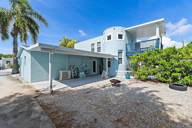 Building Photo - 1779 Len Dr