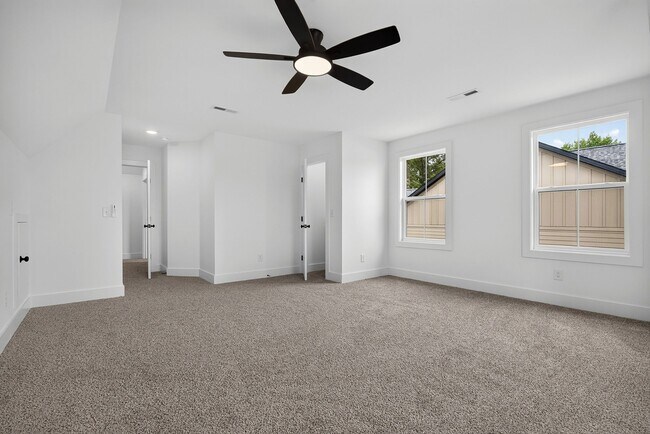 Building Photo - 165 Cripps Ln