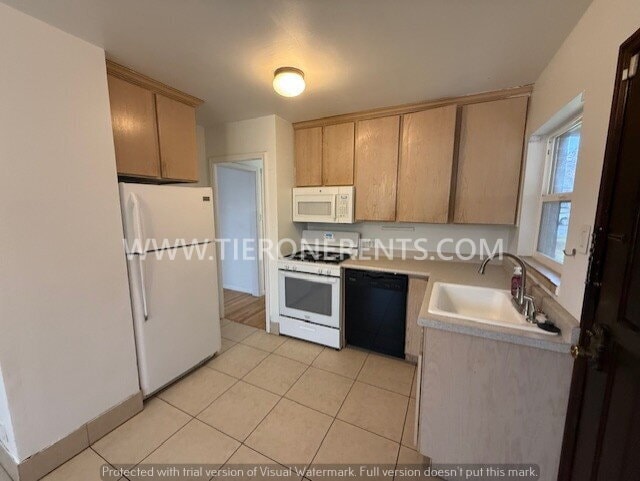 Building Photo - NO DEPOSIT option available for qualified renters with Obligo.