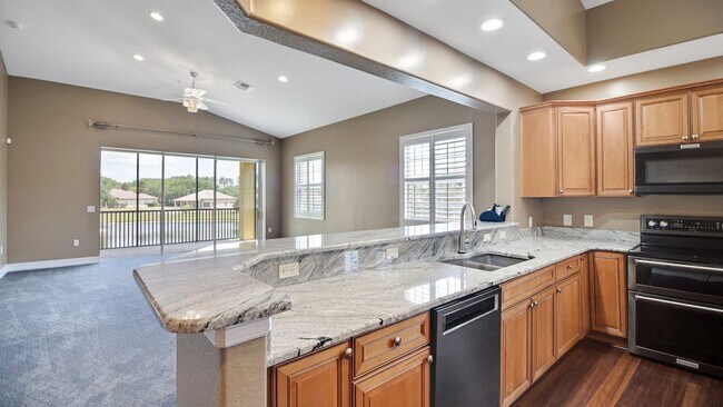 Building Photo - Southern Living At It's Best!!