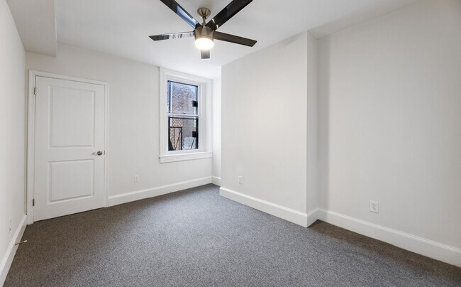 Building Photo - 1916 Eutaw Pl