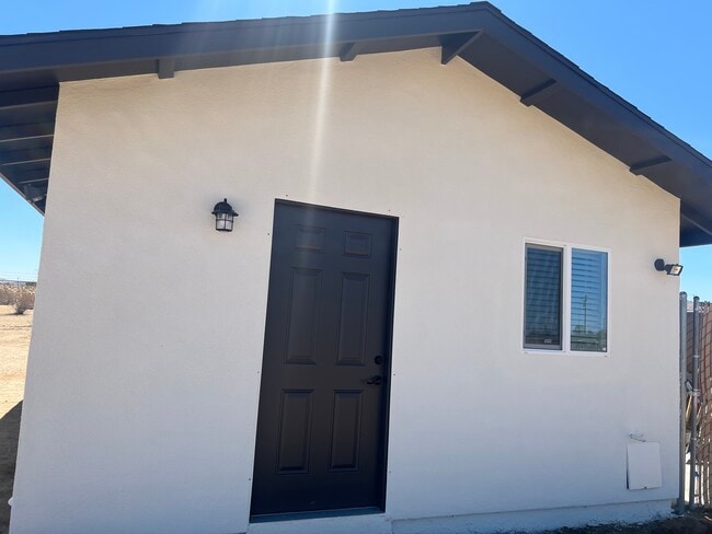 Building Photo - 788 Cambria Ave