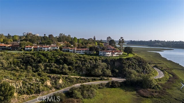 Building Photo - 2165 Vista Entrada Vis