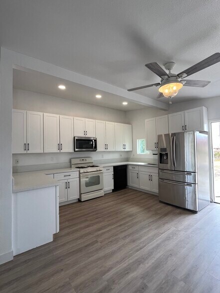 Building Photo - 11171 Cactus Dr