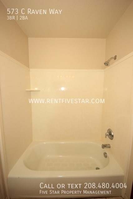 Building Photo - 573 Raven Way