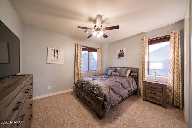 Building Photo - 2681 E Hampton Ln