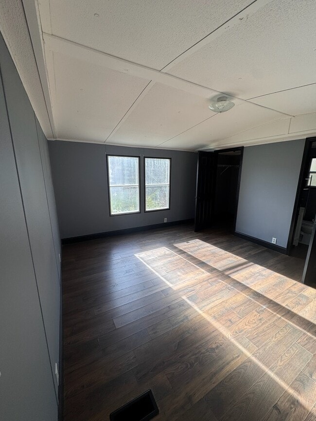 Building Photo - 7804 Stanley Rd