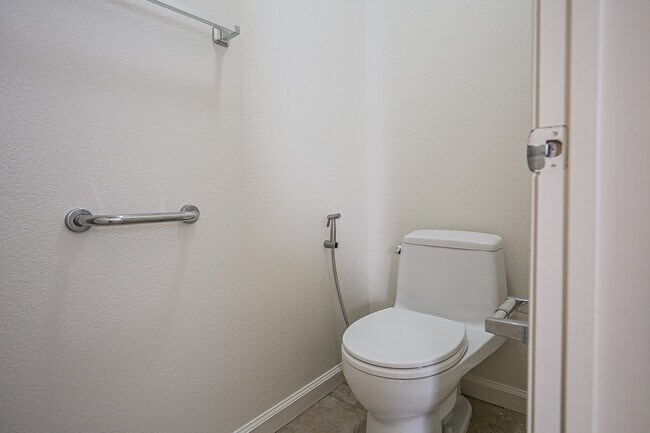 Building Photo - 1912 Magdalena Cir