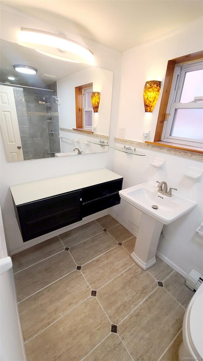 Building Photo - 101-20 67th Dr