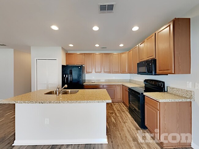 Building Photo - 2310 10th Ave E